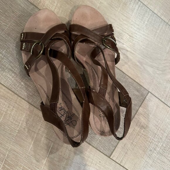 LifeStride Womens Brown Strappy Wedge Sandals 8.5M All Man-Made Materials - Picture 10 of 12